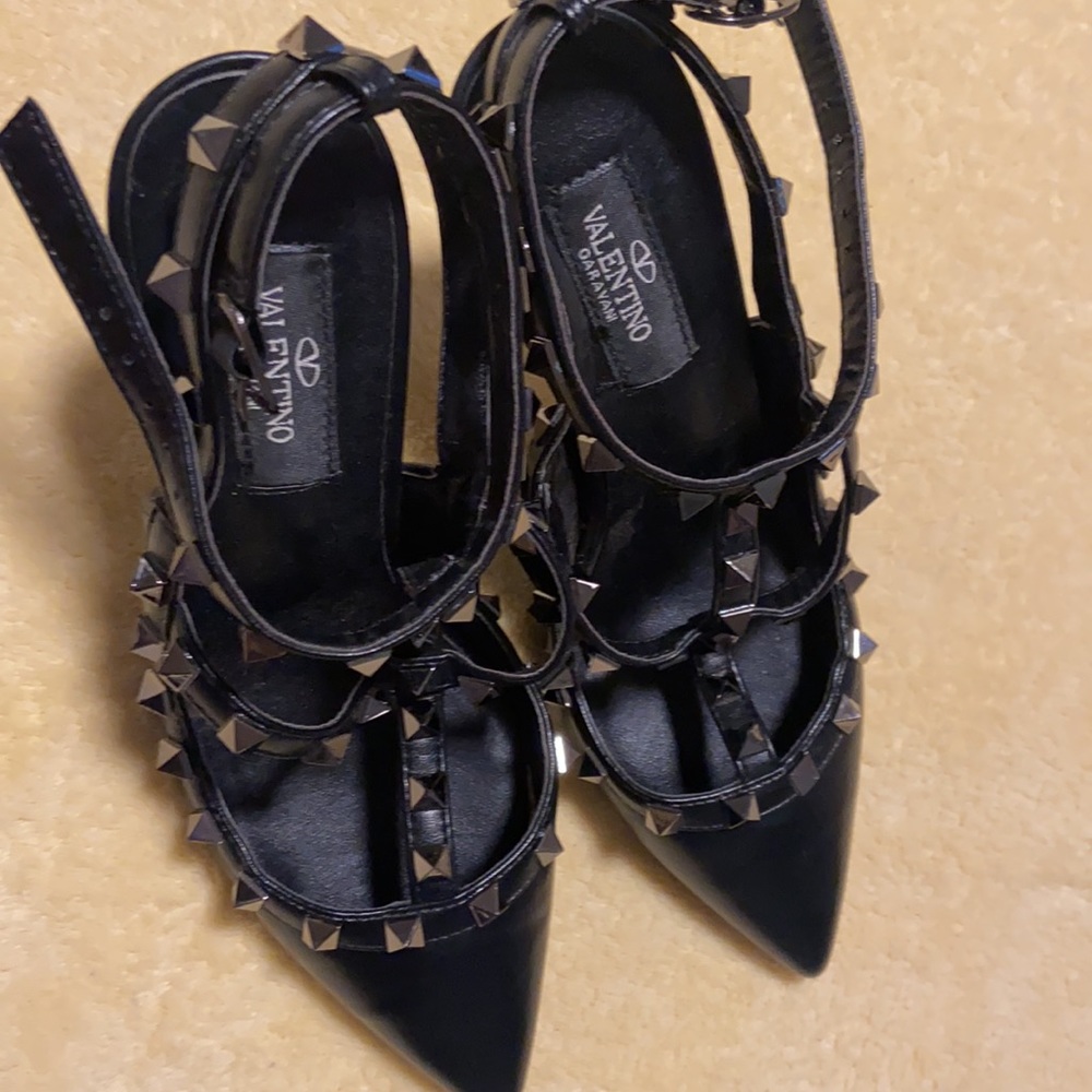 Valentino Garavani Black